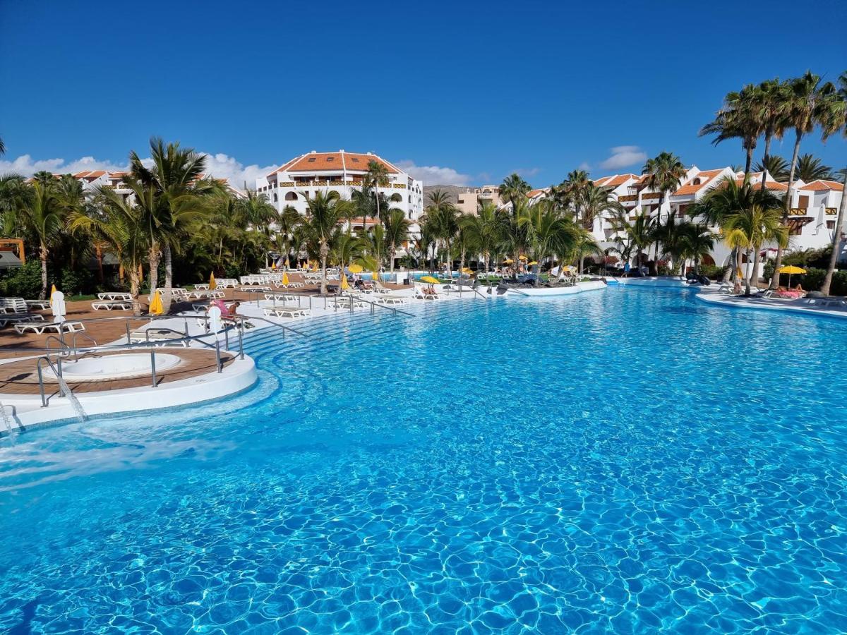 Studio Apartment No 1 Directly On The Beach And Sea, Terrace, Heated Pool, Wifi Плая де лас Америкас Екстериор снимка